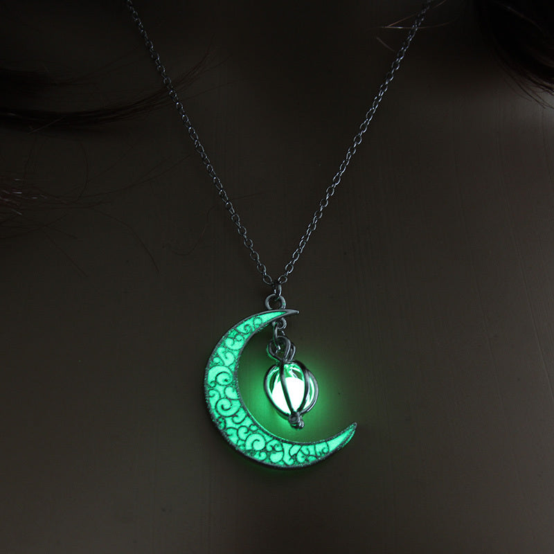Collier Lune Brille Dans Le Noir Unisexe